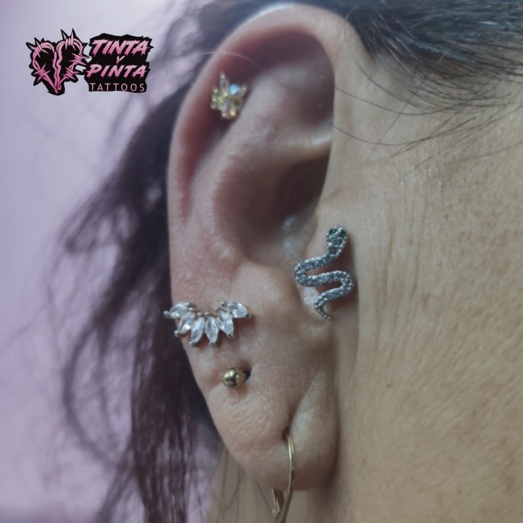 Tinta y Pinta Tattoo | Estudio de Tatuajes en Quito Tinta y Pinta Tattoo | Estudio de Tatuajes y piercing en Quito