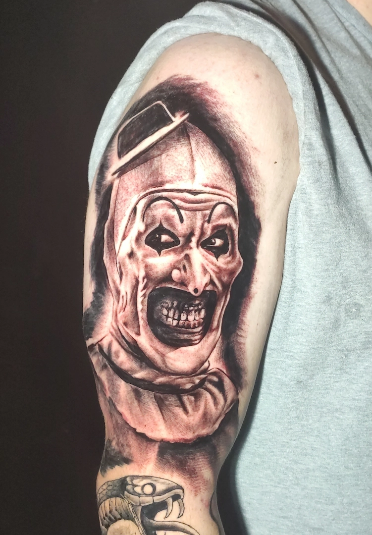 Tinta y Pinta Tattoo | Estudio de Tatuajes y piercing en Quito