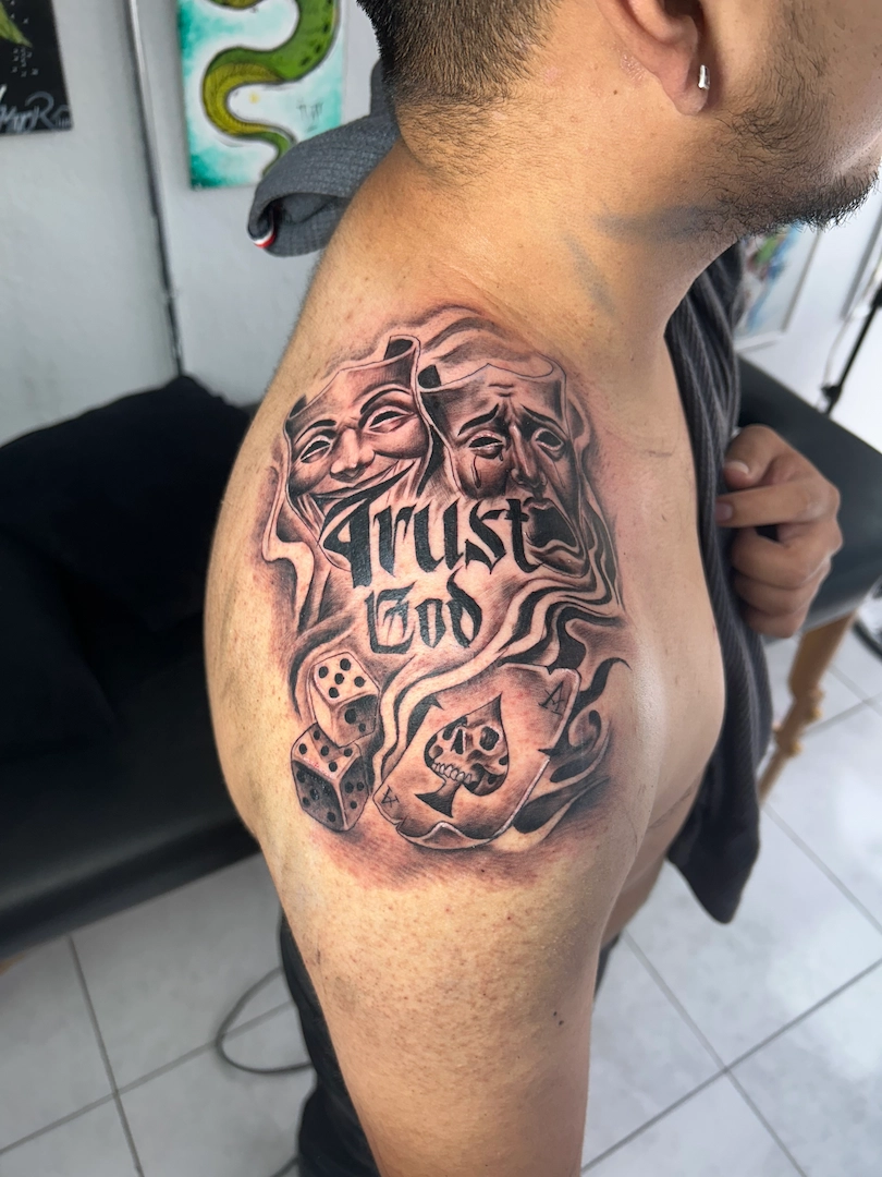 Tinta y Pinta Tattoo | Estudio de Tatuajes y piercing en Quito